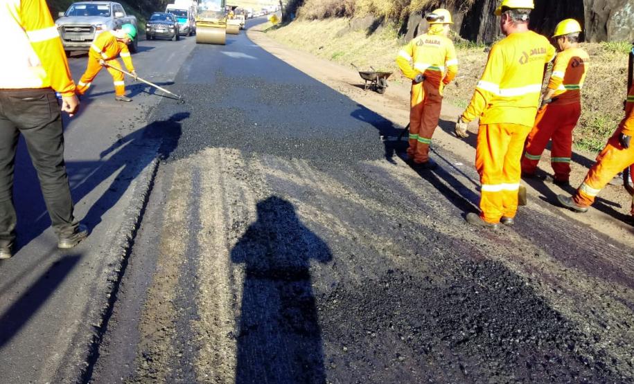 Serviços recuperam a PR-280 na divisa com Santa Catarina
