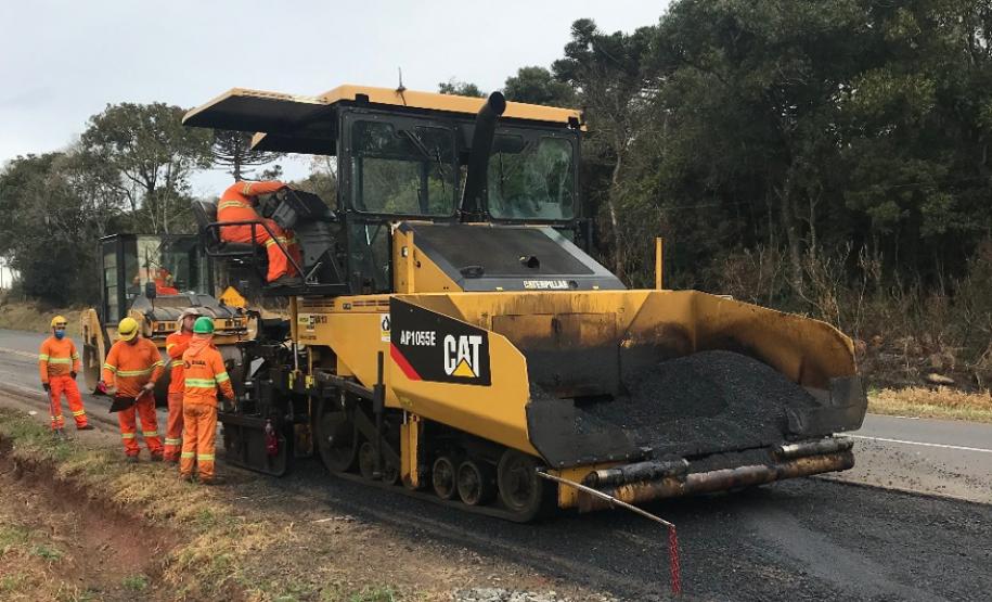 Serviços recuperam a PR-280 na divisa com Santa Catarina