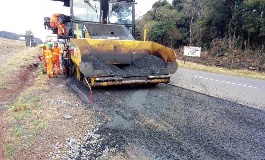 Serviços recuperam a PR-280 na divisa com Santa Catarina