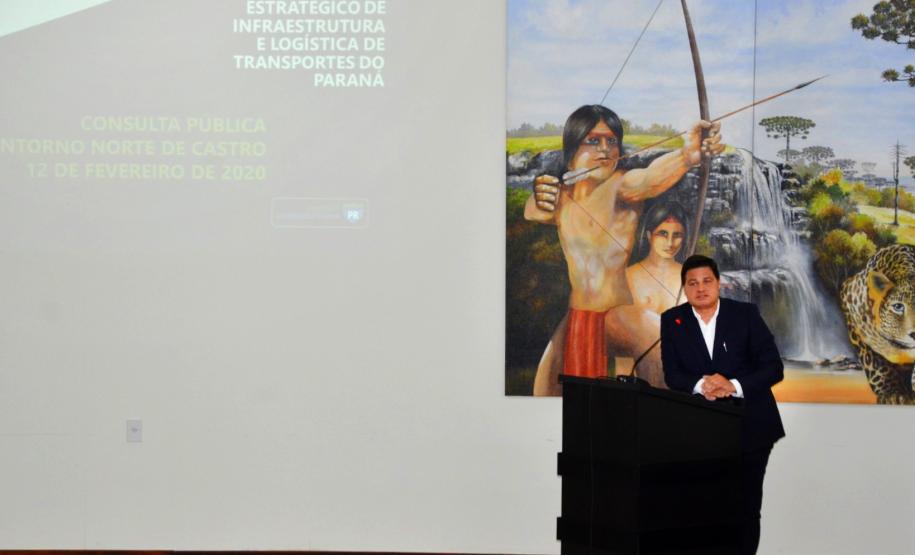 Governo e população discutem obra em Castro