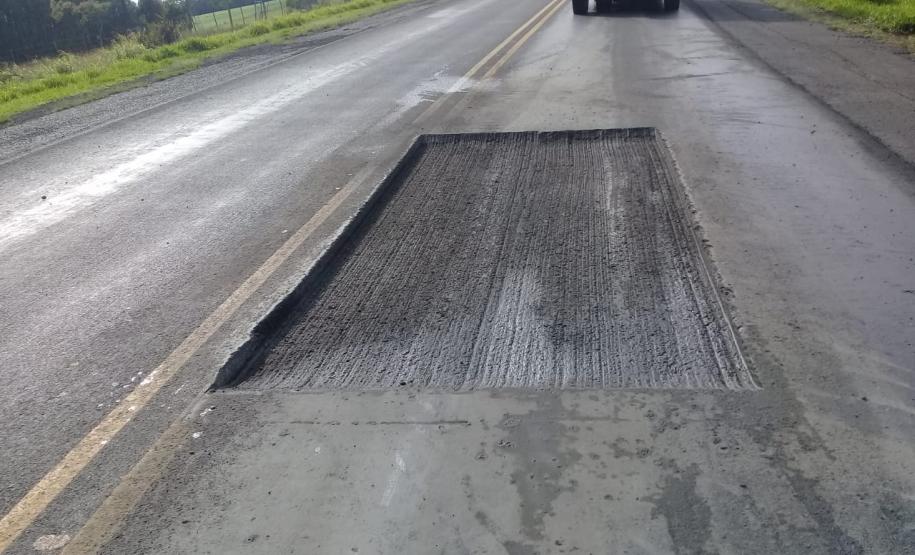 PR-092, entre Jaguariaíva, passando por Arapoti, ambas nos Campos Gerais, até Wenceslau Braz, no Norte Pioneiro, passa por serviços de remendos e de microrrevestimento asfáltico.