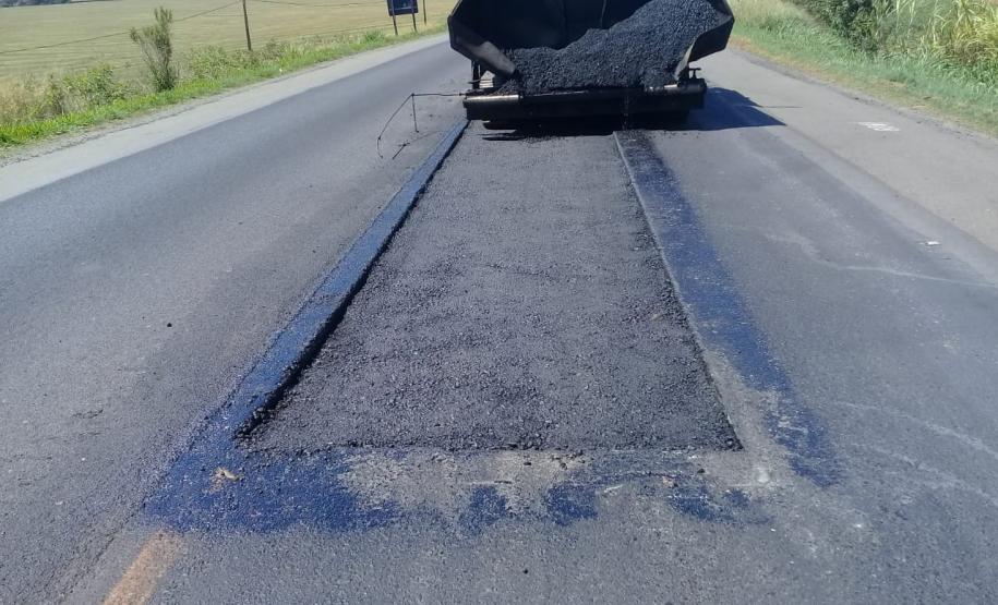 PR-092, entre Jaguariaíva, passando por Arapoti, ambas nos Campos Gerais, até Wenceslau Braz, no Norte Pioneiro, passa por serviços de remendos e de microrrevestimento asfáltico.
