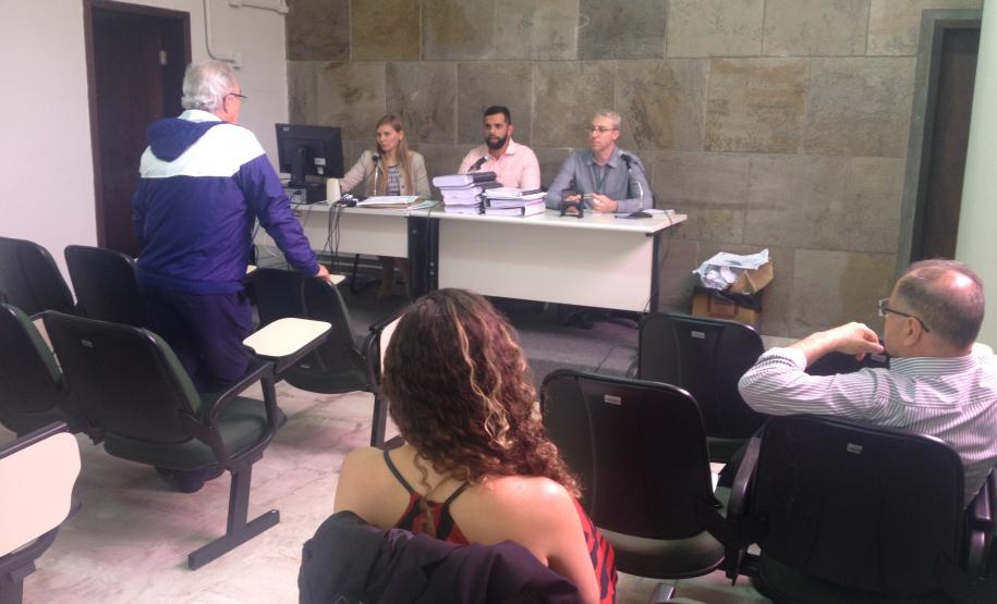 Abertura de envelopes com propostas para licitação