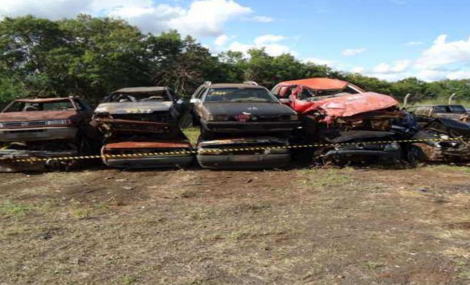 Sucata de veículo automotor