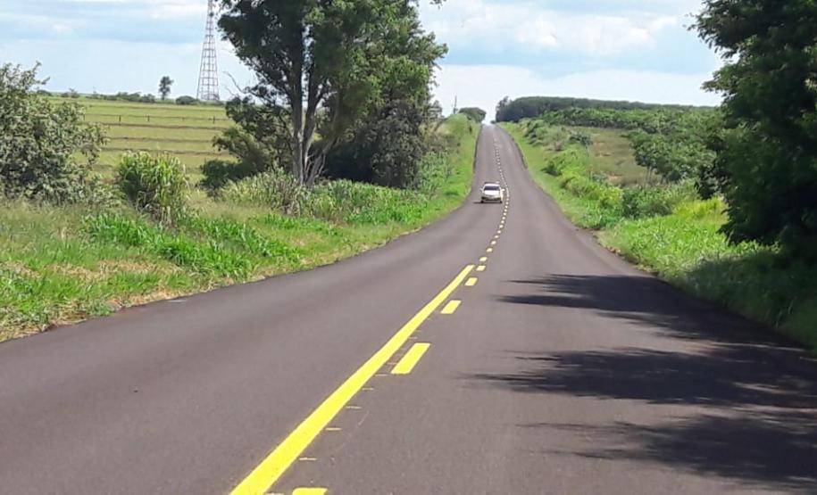 Foto da PR-464 após a sinalização temporária