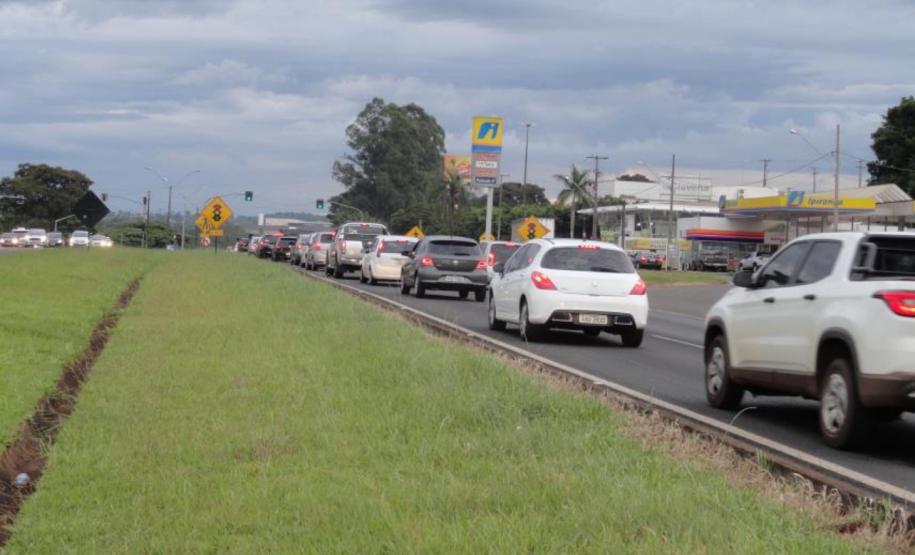 Rodovia BR-369 com congestionamento, em Cambé