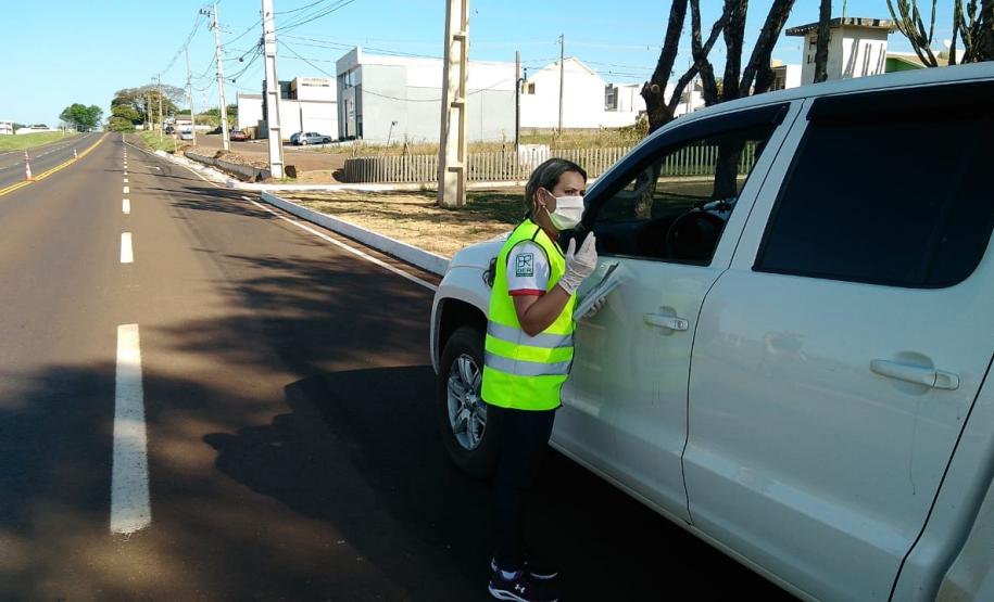Funcionárias do DER e soldados da BPRv realizam blitz educativa