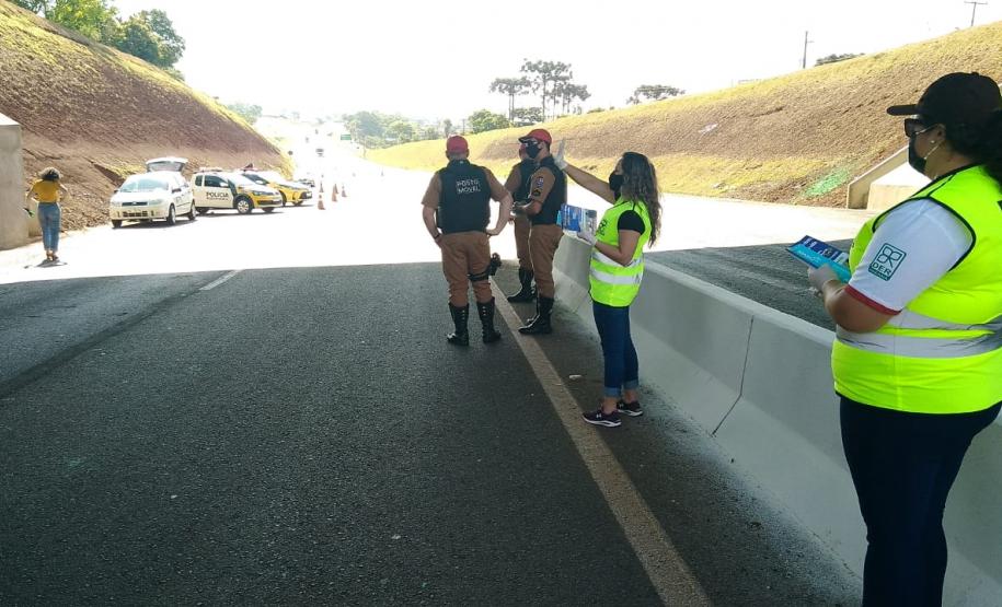Blitz educativa de trânsito EPET Cascavel