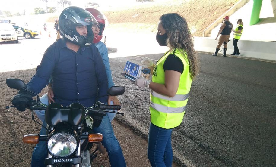Blitz educativa de trânsito EPET Cascavel
