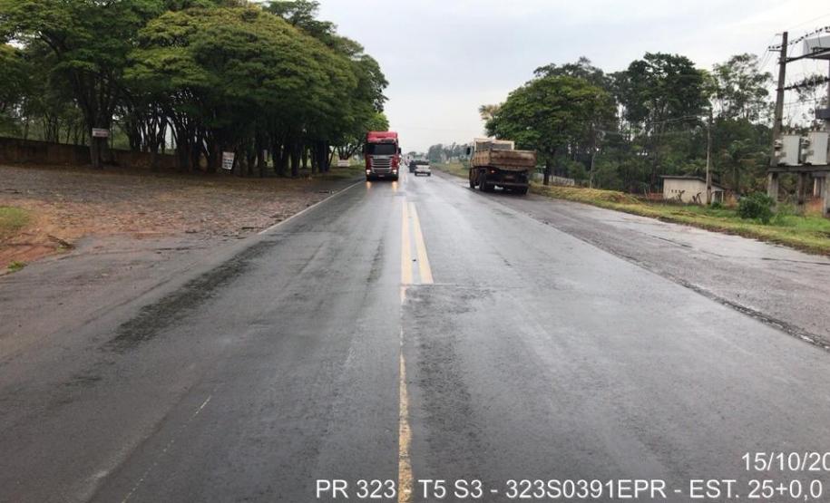 PR-323, entre Umuarama e o entroncamento com a PR-468