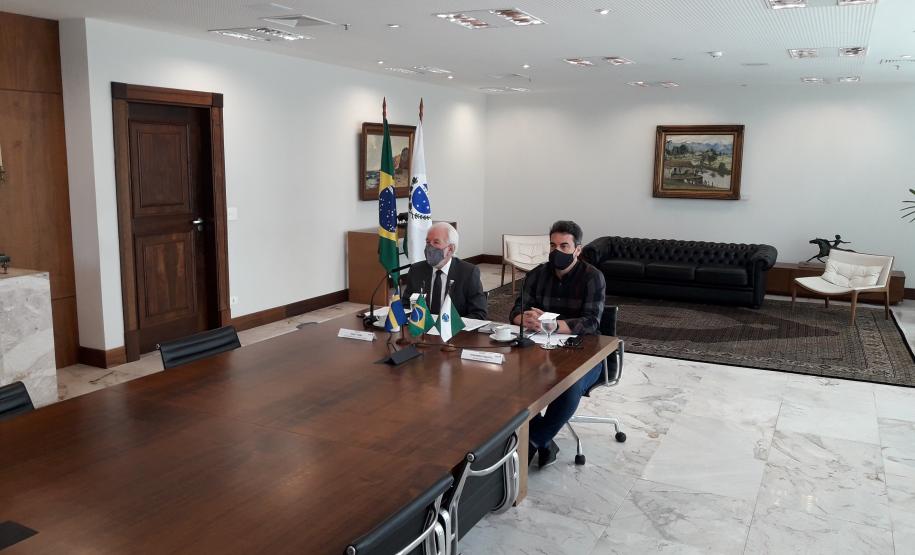 Diretor-geral do DER, Fernando Furiatti, apresentou um panorama da infraestrutura paranaense, destacando medidas inovadoras sendo planejadas e em desenvolvimento