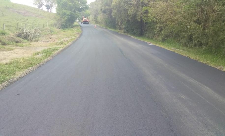 Serviços de conservação do pavimento em trecho da PR-462