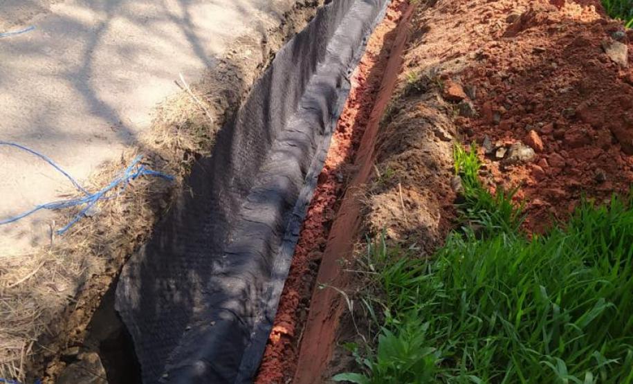 Serviços de drenagem na PR-151
