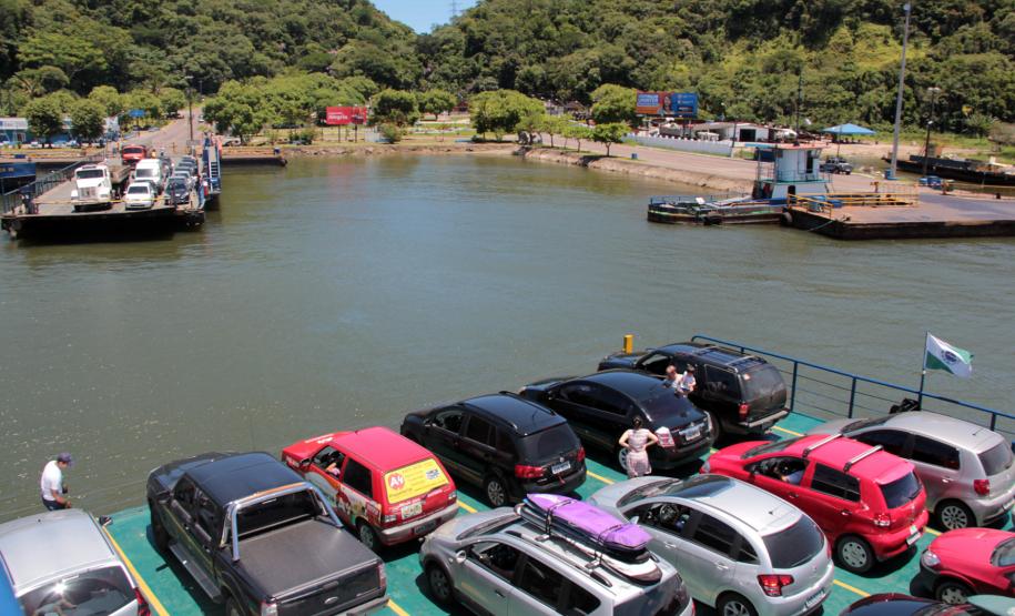 Ferry-boat em operação