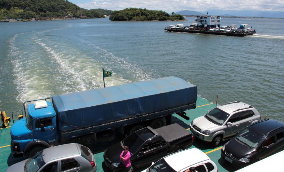 Ferry-boat em funcionamento