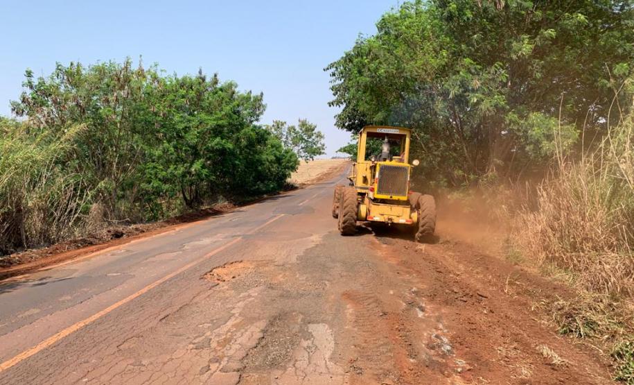 Serviços de conservação na PR-518