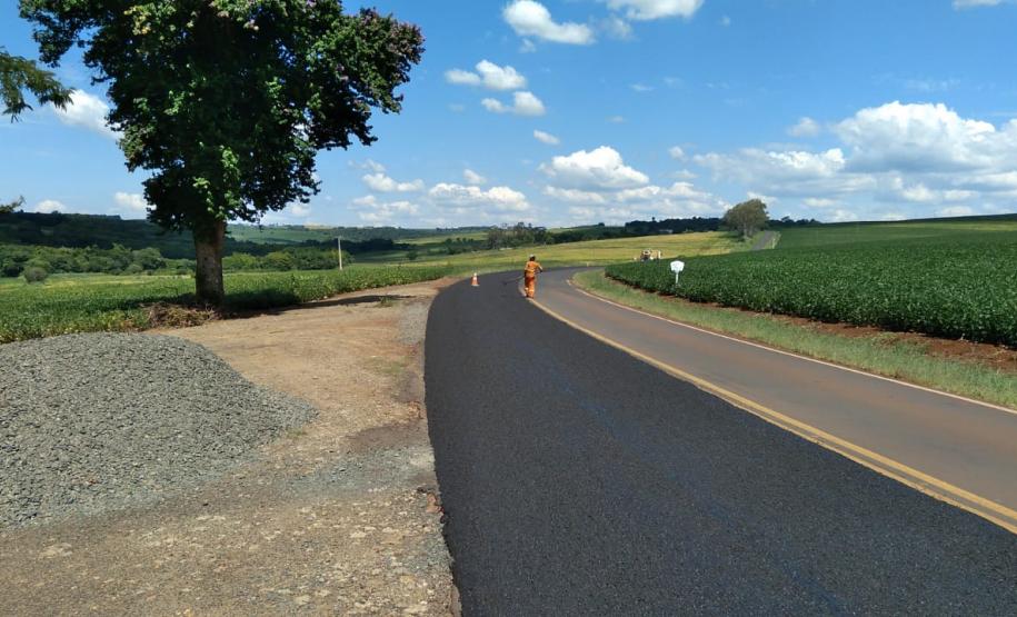 Serviços de conservação na PR-537