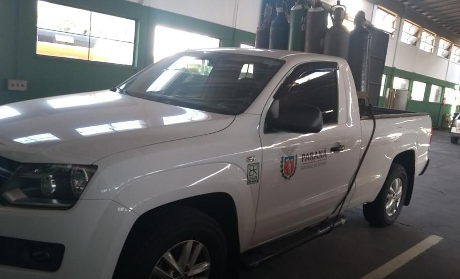 Cilindos de oxigênio sendo entregues