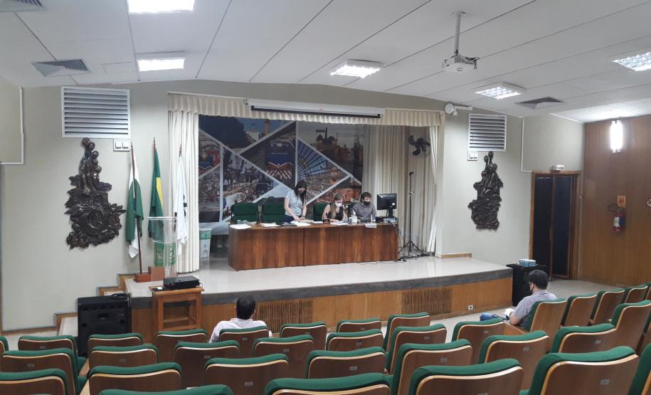 Abertura de envelopes com documentos de habilitação