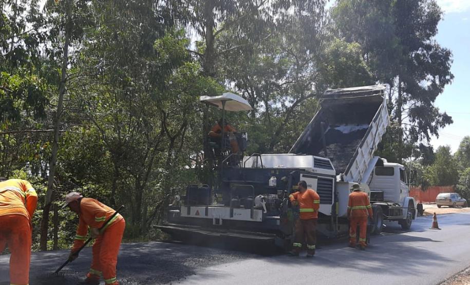 Serviços de conservação em andamento na PRC-487