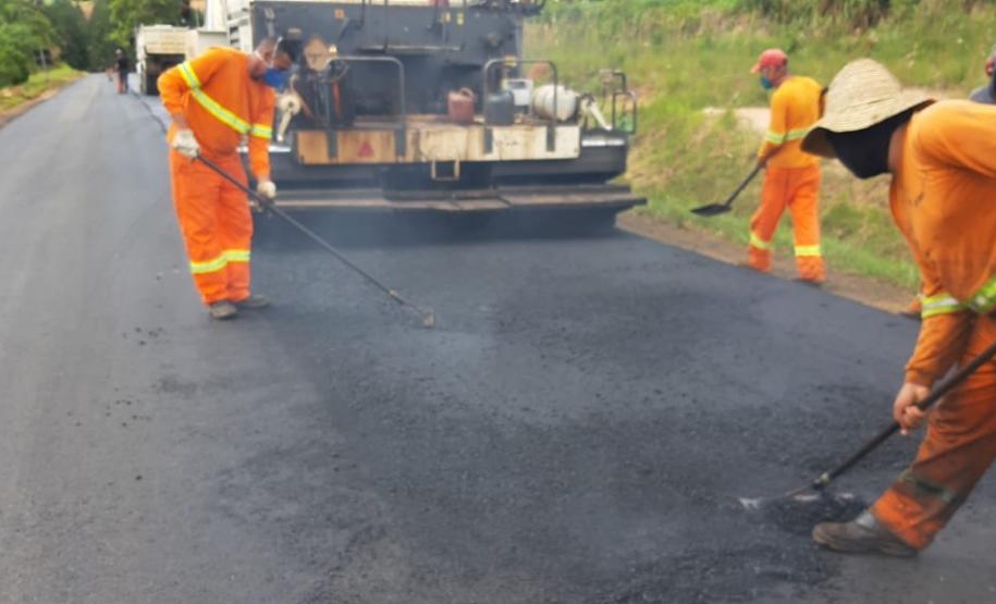 Serviços de conservação em andamento na PRC-487