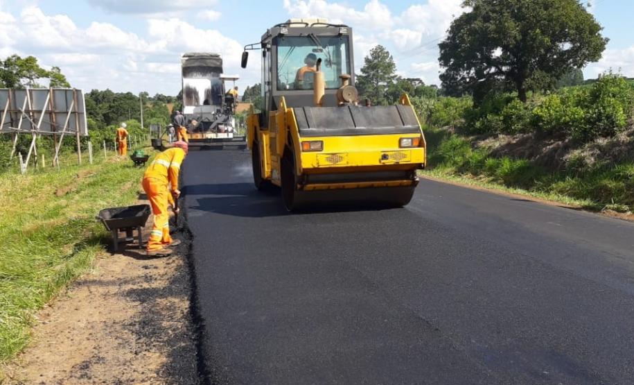 Serviços de conservação em andamento na PRC-487