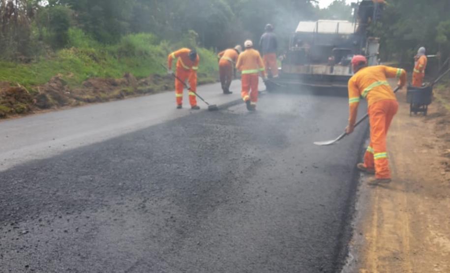 Serviços de conservação em andamento na PRC-487