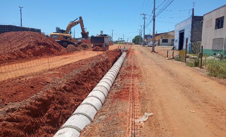 Viaduto no km 180 da Avenida Souza Naves em Ponta Grossa