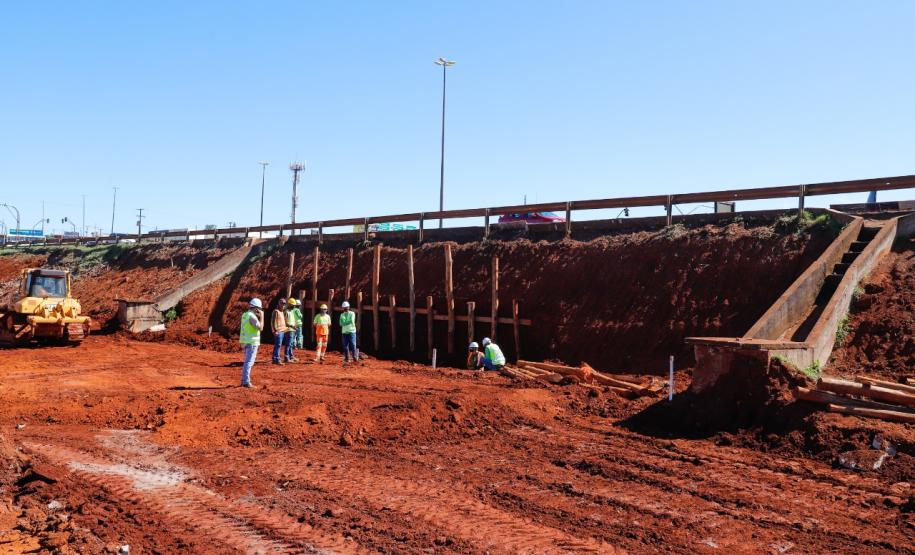 Andamento das obras no trevo Cataratas, em Cascavel