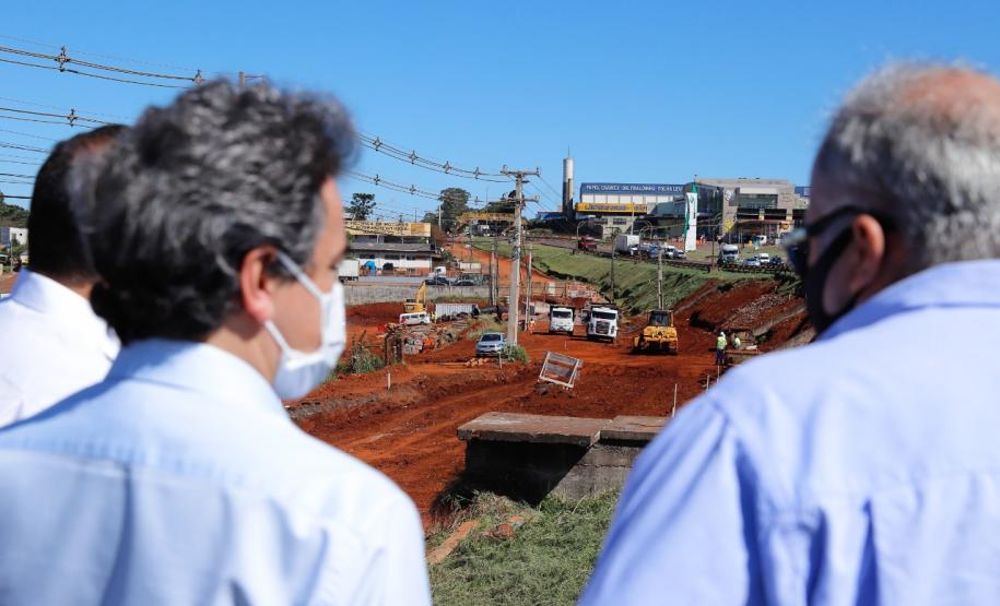 Andamento das obras no trevo Cataratas, em Cascavel