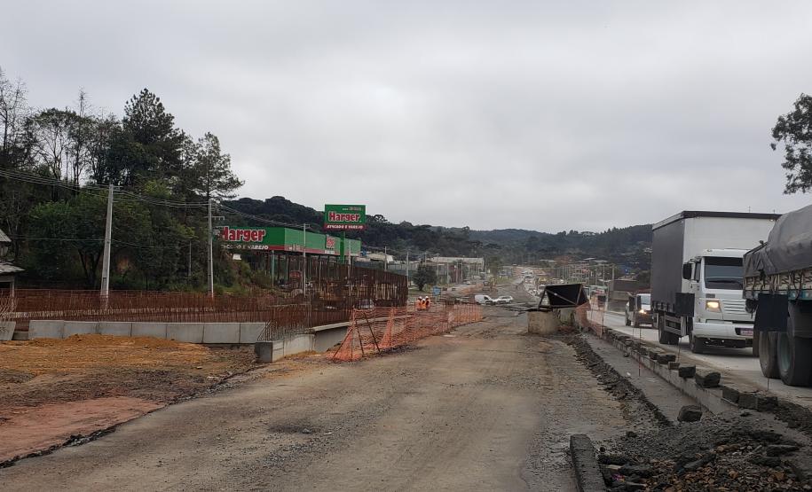 Pontes na duplicação da PR-092