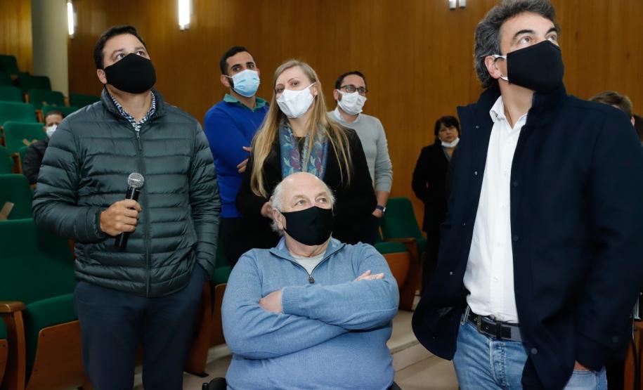 Lances foram acompanhados no auditório do DER