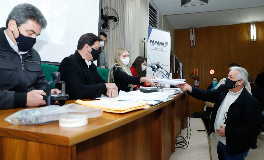 Sessão de abertura de envelopes de conservação de rodovias da região noroeste