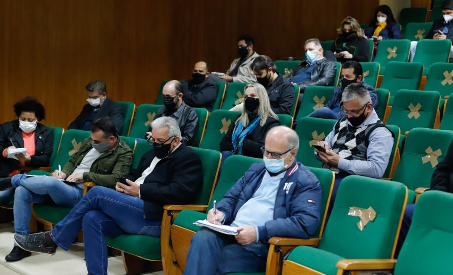 Sessão de abertura de envelopes de conservação de rodovias da região noroeste