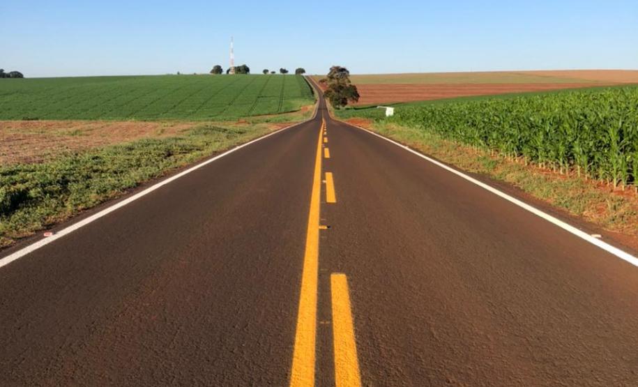 Serviços de conservação na PR-575