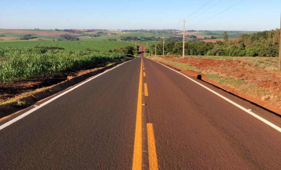 Serviços de conservação na PR-575