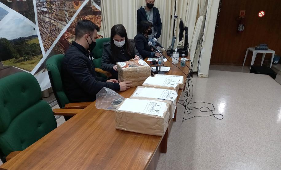 Sessão de abertura de envelopes com propostas técnicas