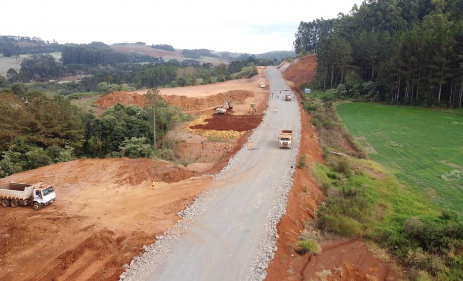Pavimentação da PR-239 entre Pitanga e Mato Rico