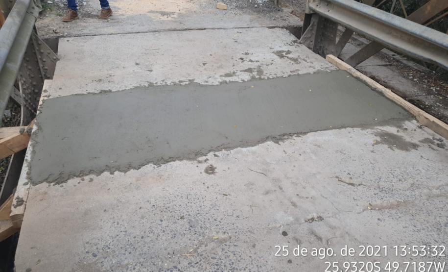 Substituição de concreto danificado no tabuleiro