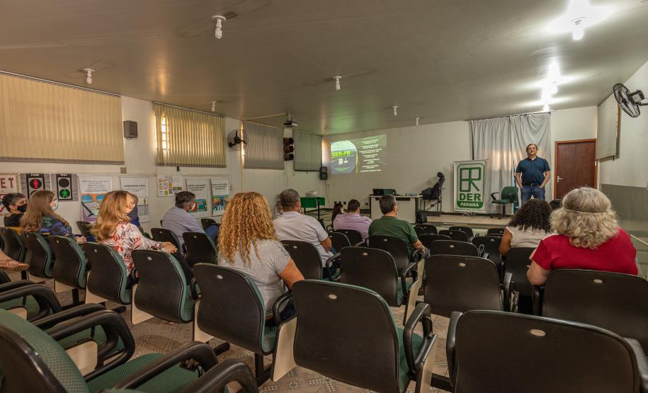 Visita DAF a regional do DER