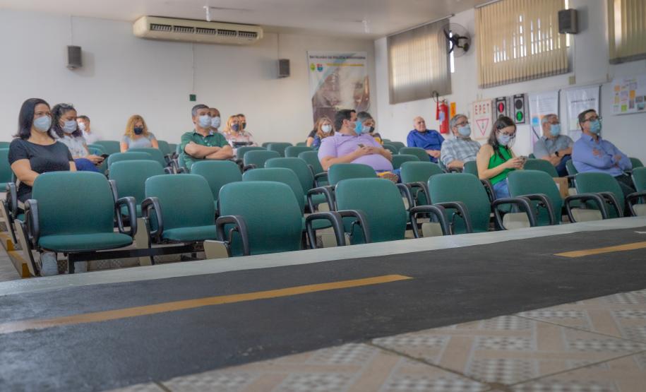 Visita DAF a regional do DER