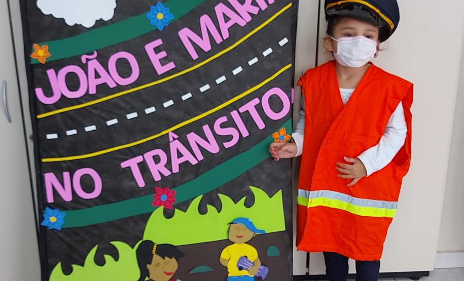 Atividades EPET Curitiba com estudantes do ensino fundamental