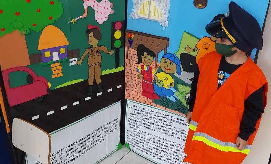 Atividades EPET Curitiba com estudantes do ensino fundamental