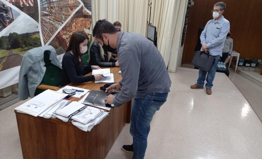 Abertura de envelopes do anel de integração