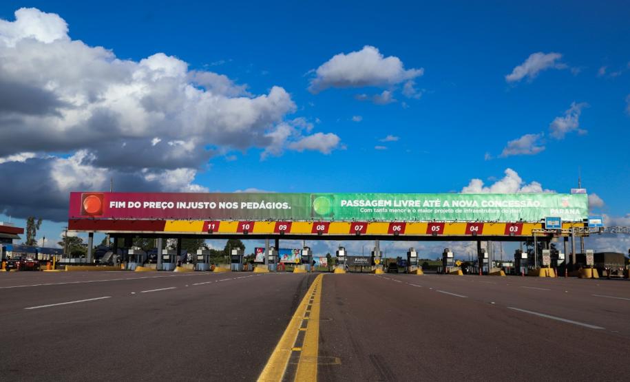 Praça de pedágio desativada