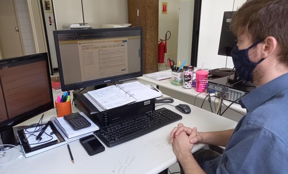 Pregoeiro em atividade