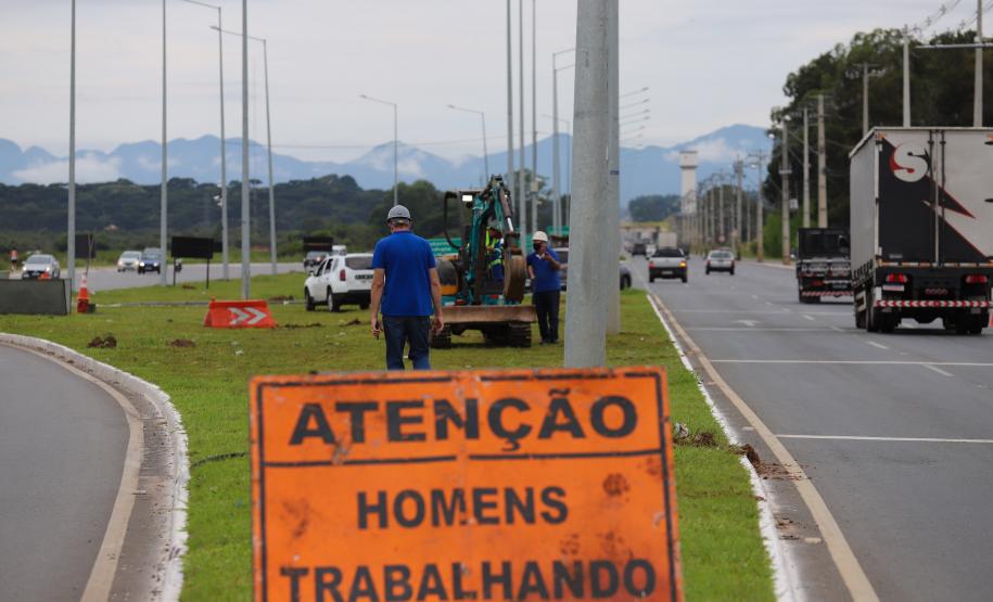 Paraná em Obras - Nova iluminação da Rodovia João Leopoldo Jacomel (PR 415)