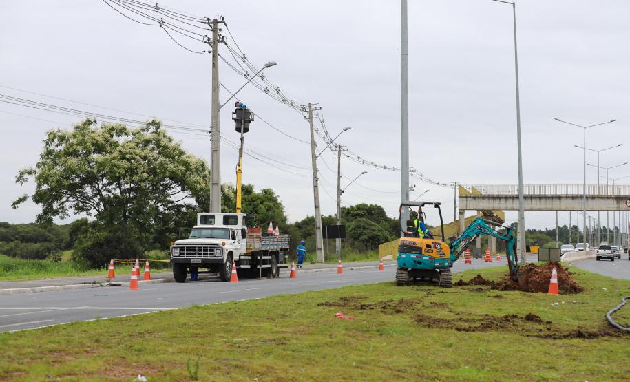 Paraná em Obras - Nova iluminação da Rodovia João Leopoldo Jacomel (PR 415)