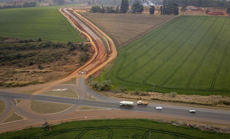 Com investimentos de R$ 1,1 bilhão, Estado vai entregar 250 km de obras rodoviárias em 2022