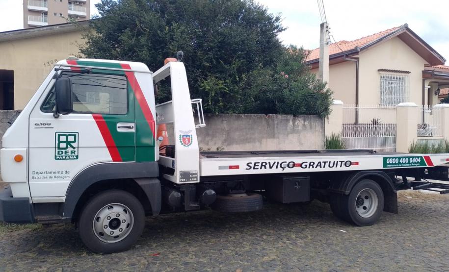 Novo guincho do DER/PR